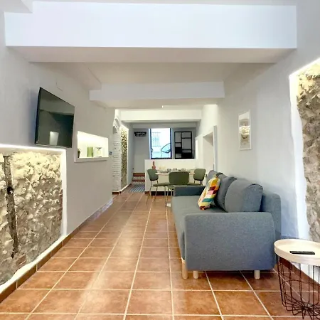 Con Patio Privado En El Centro De شقة لاريدو