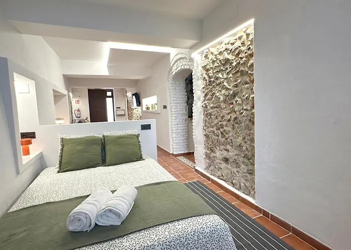 Apartmán Con Patio Privado En El Centro De *