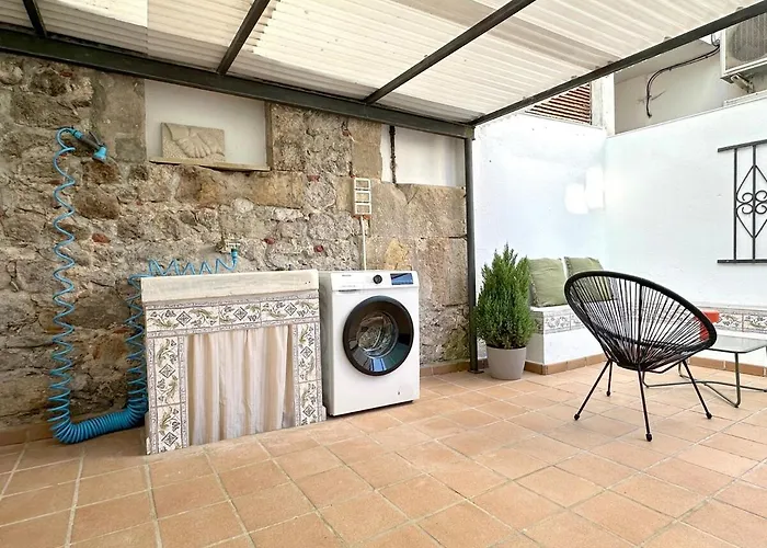 Con Patio Privado En El Centro De Laredo