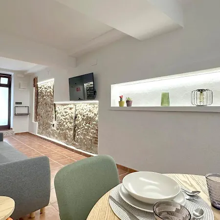 Con Patio Privado En El Centro De * 拉雷多